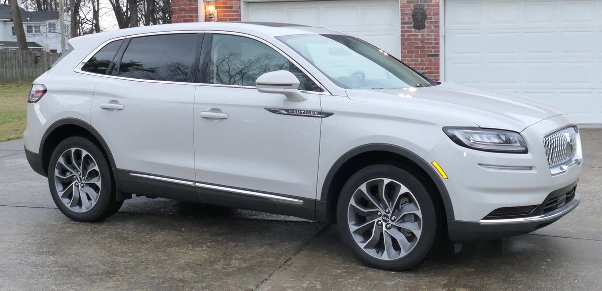 2023 Lincoln Nautilus Reserve TWIN TURBO – Only 3,500 Miles – Like New – $61,525 Original MSRP