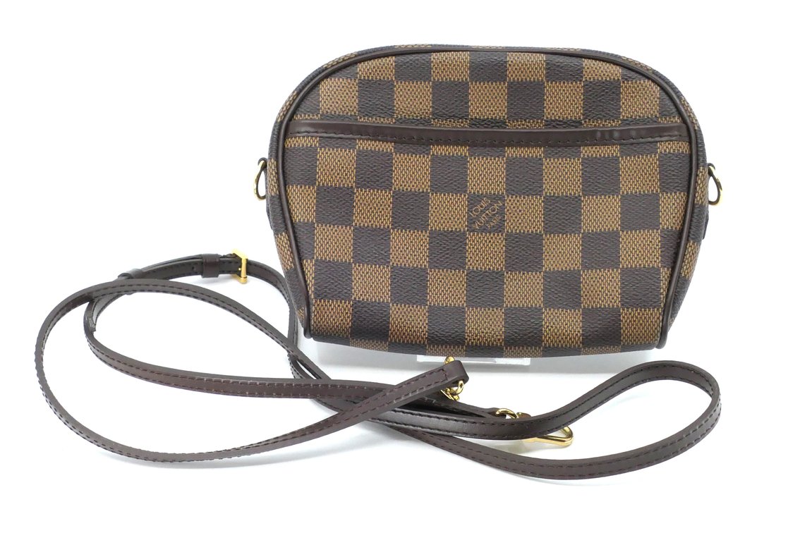 Louis Vuitton Ipanema Pochette in Ebene Damier Canvas