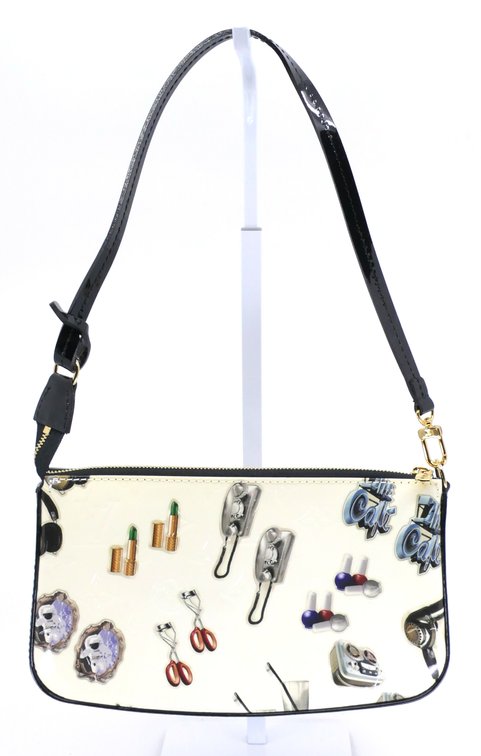 Louis Vuitton Stickers Pochette Accessories Vernis