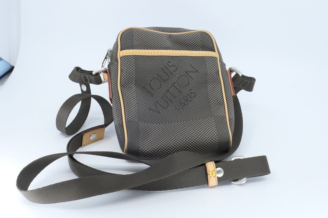 Louis Vuitton Citadin Mini Messenger Bag in Damier Geant