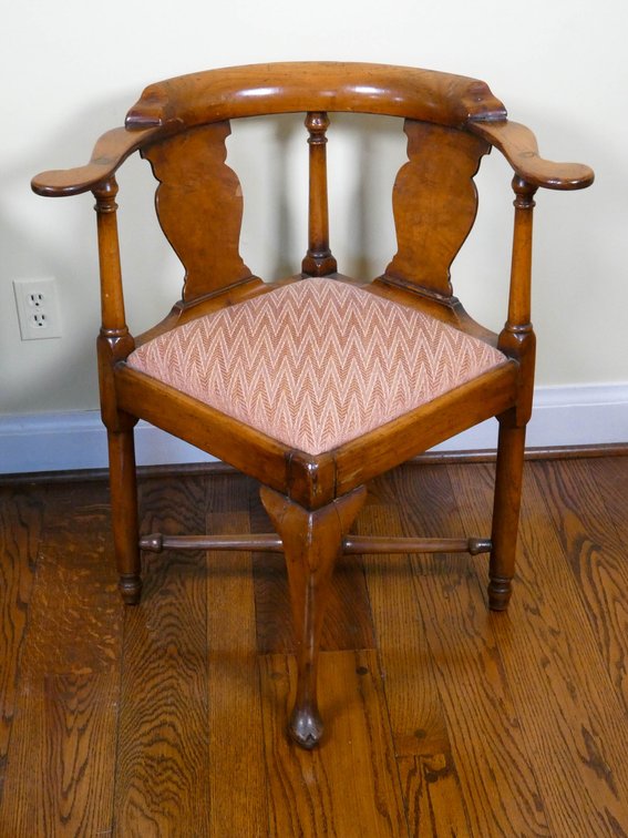 Antique English Walnut Corner Chair