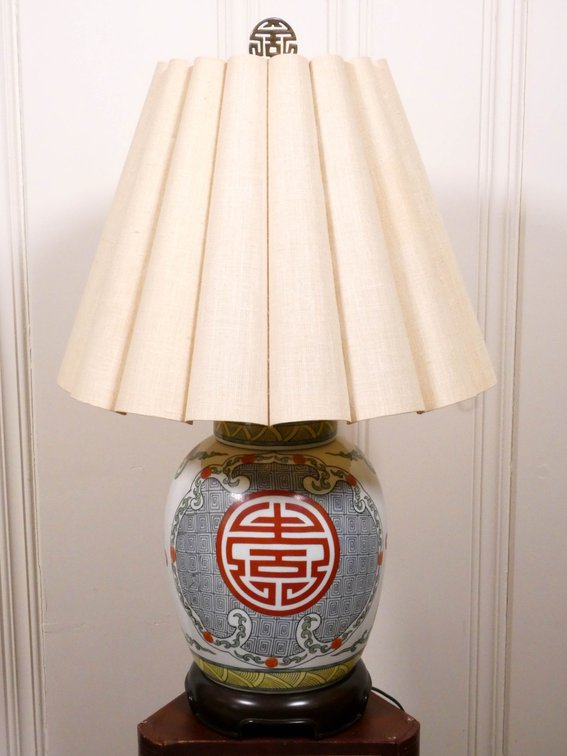 Chinese Style Porcelain Lamp