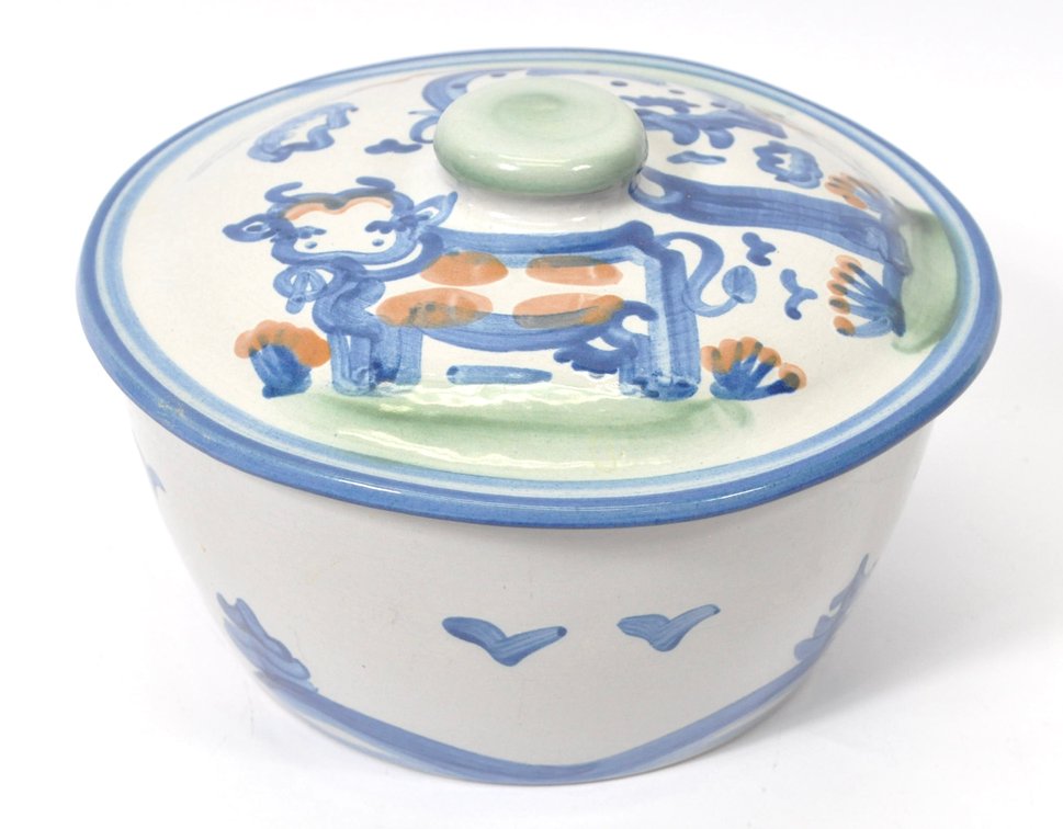 Round Covered Hadley Pottery Casserole Dish