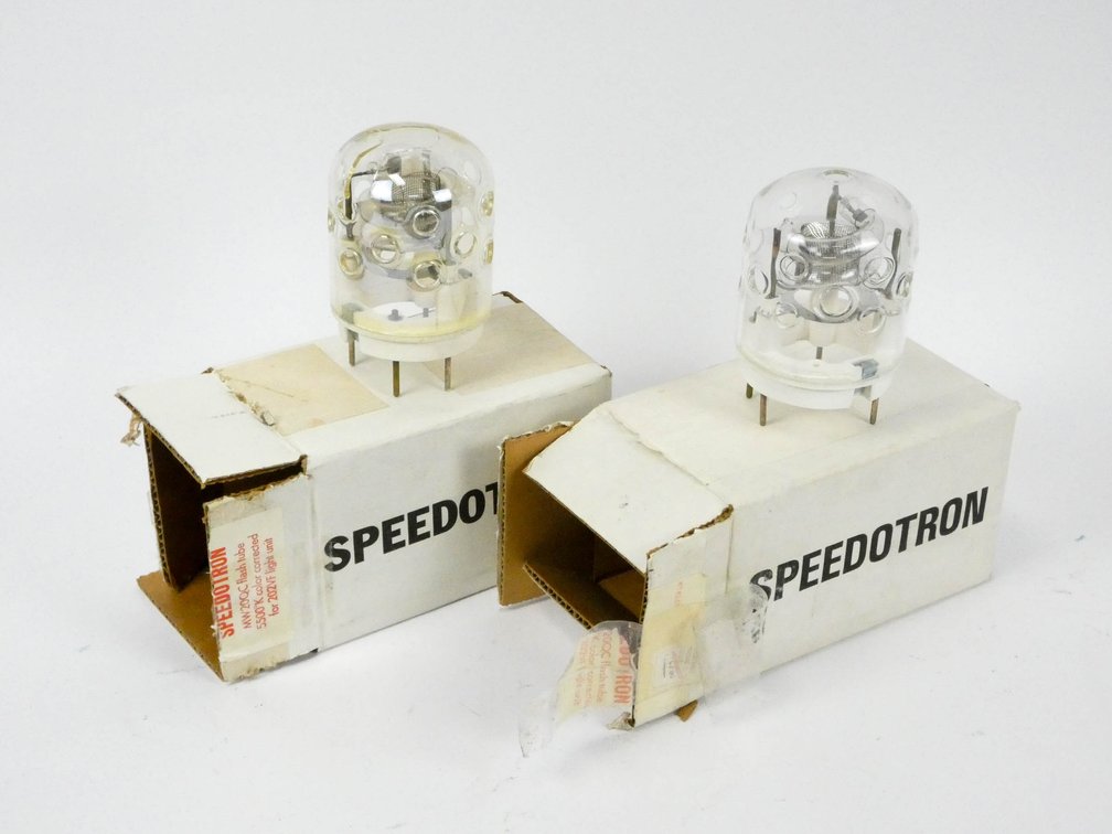 Two Speedotron MW20QC Flash Tubes