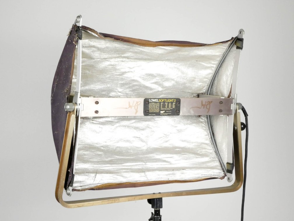Lowel Softlight 2