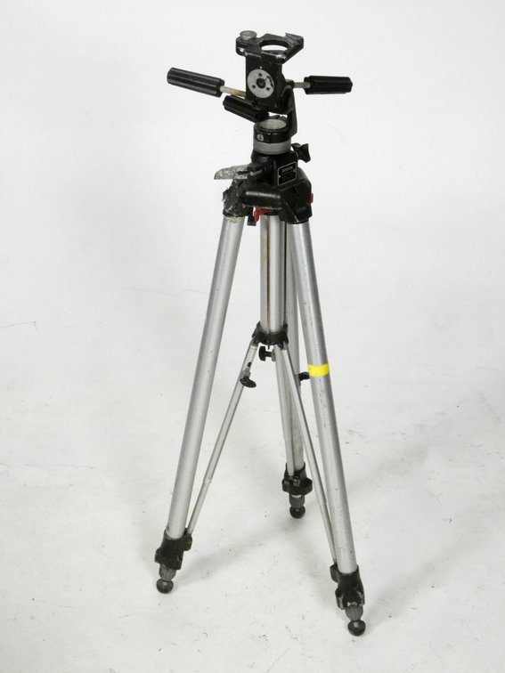 Bogen Model 3050 Tripod