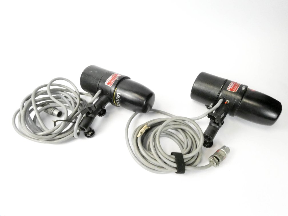 Two Norman Rapid Cool R9111 Lampheads
