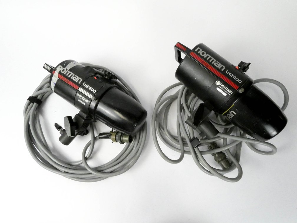 Two Norman LH2400 115V/230V Lampheads