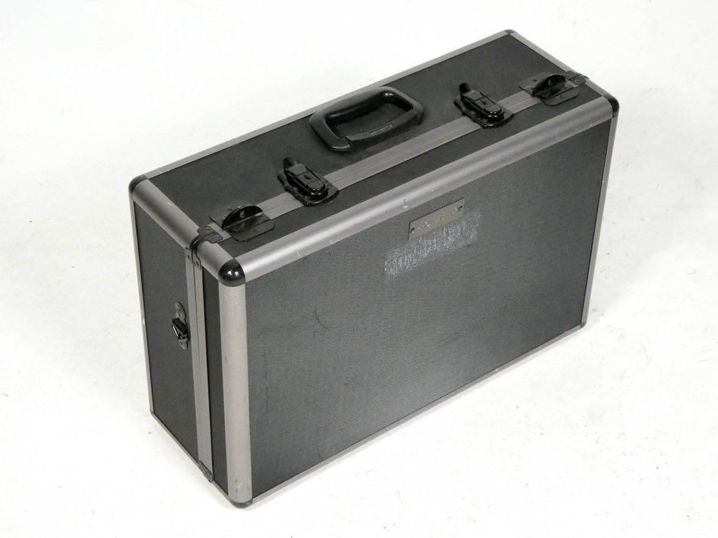 ProMaster Aluminum Padded Hard Case