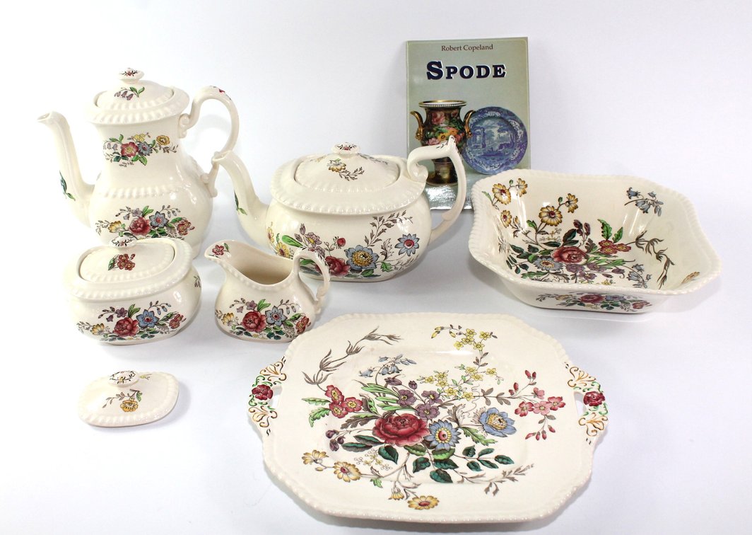 Spode Romney Pattern Serveware Pieces