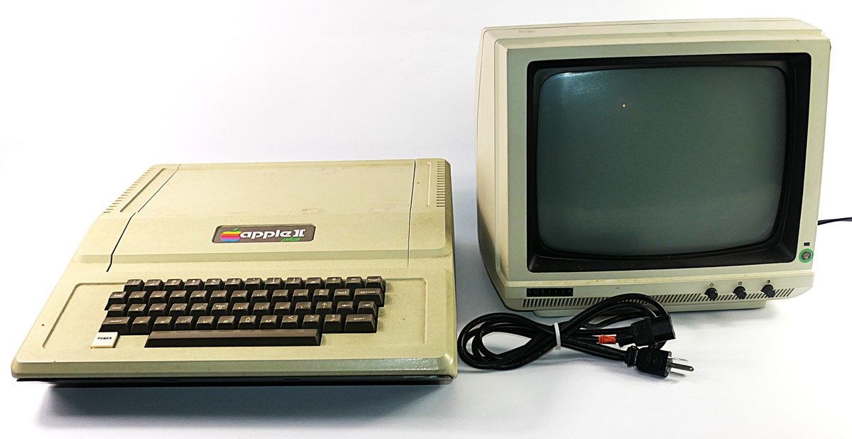 Vintage Apple II Personal Computer
