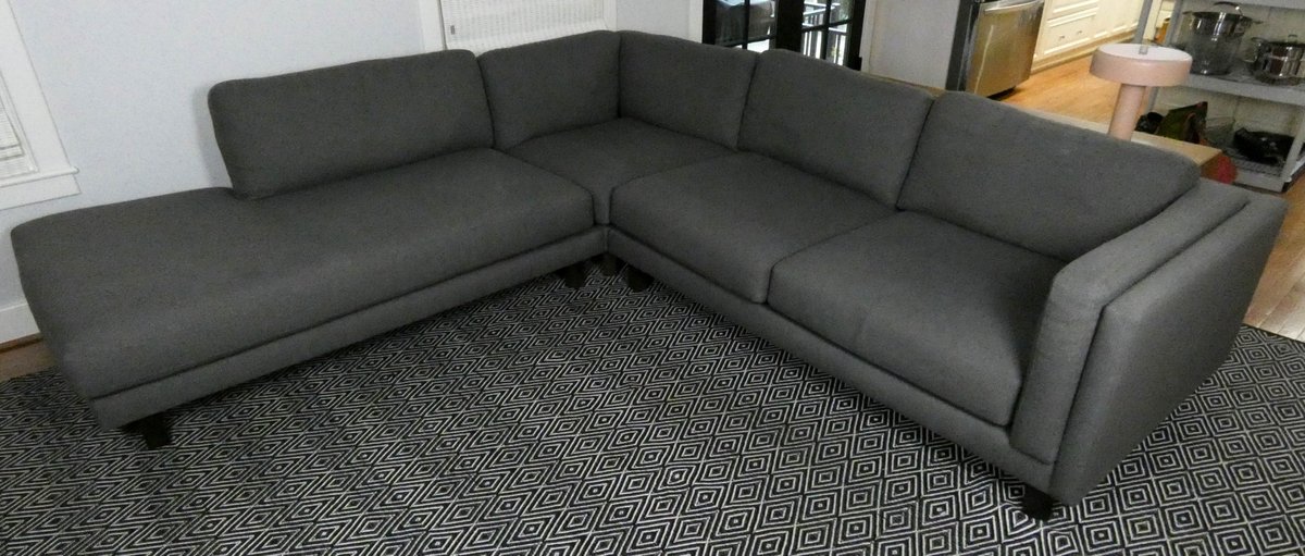 Image for Fresh, Contemporary Style: Highlands Douglass Auction