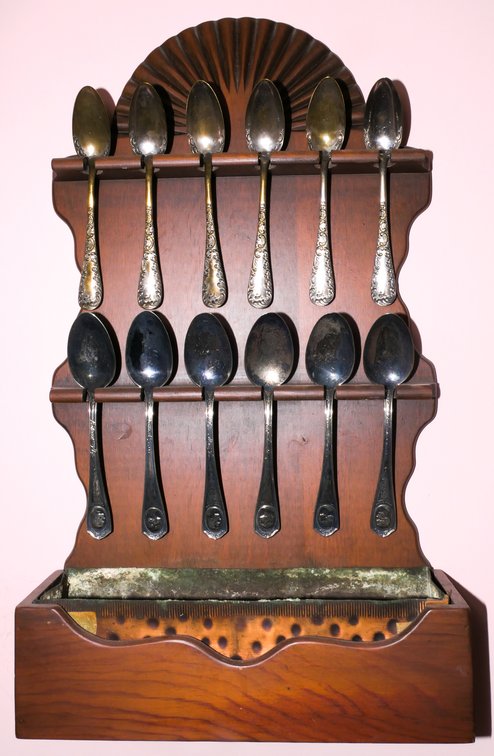 Wood Fan Spoon Rack with Spoons
