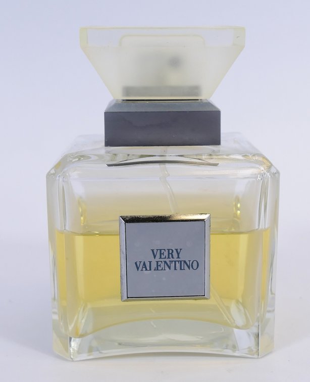Valentino Very Valentino Perfume Bottle