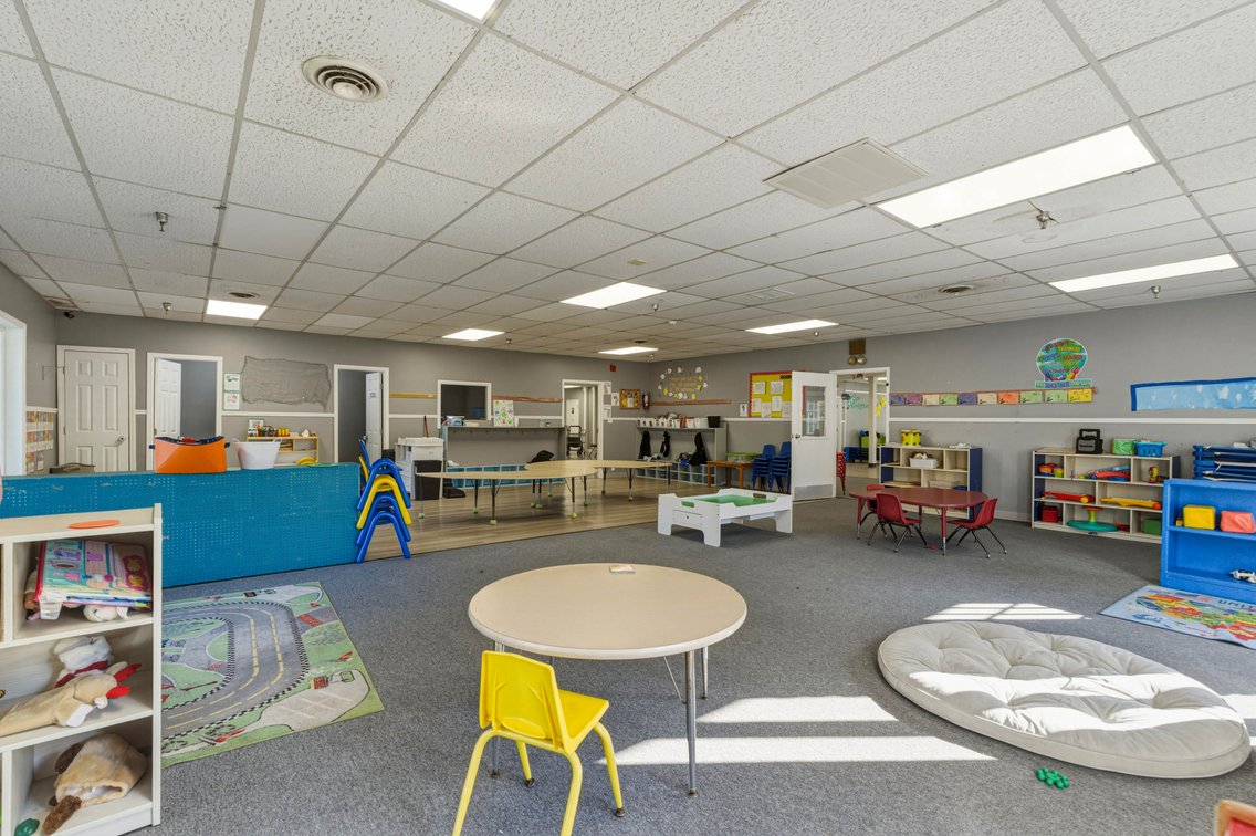 Image for 10,000± SF Commercial Property | Former Licensed Childcare Facility | Absolute Auction | Louisville, KY