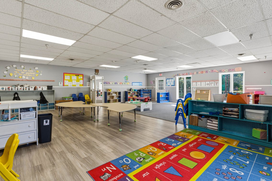 Image for 10,000± SF Commercial Property | Former Licensed Childcare Facility | Absolute Auction | Louisville, KY