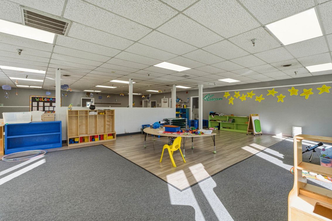 Image for 10,000± SF Commercial Property | Former Licensed Childcare Facility | Absolute Auction | Louisville, KY