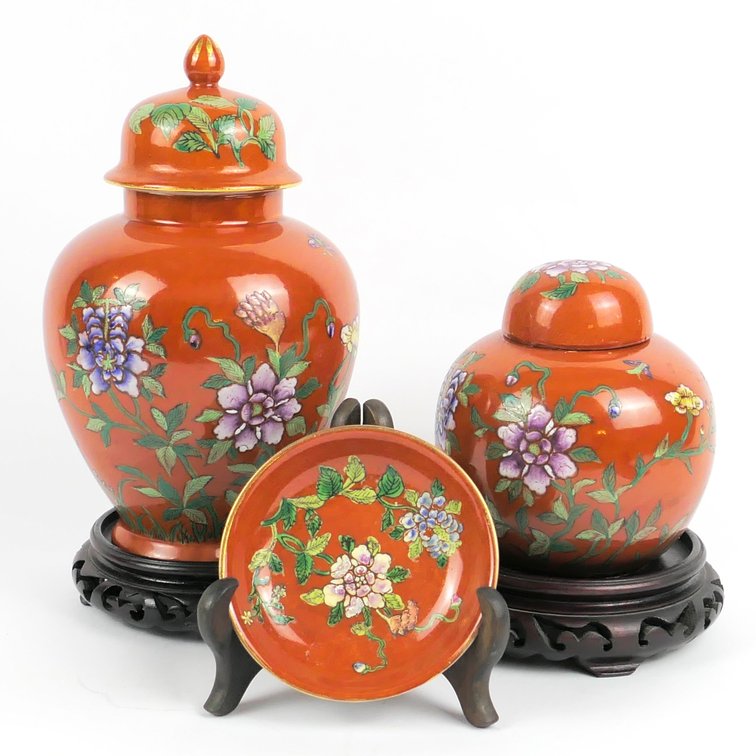 Japanese Porcelain Ware Decorative Garniture Set