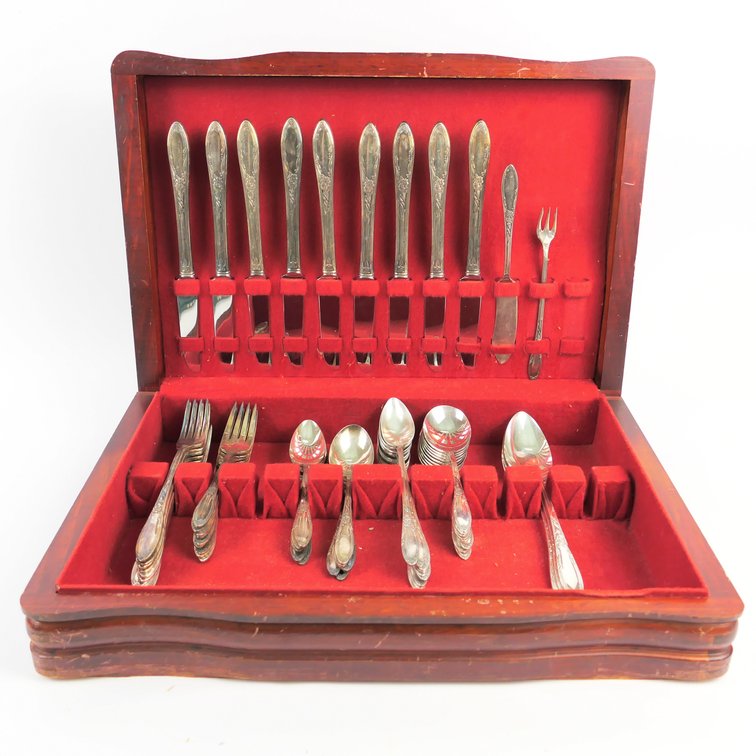 Rogers Chateau Pattern Silver-Plated Flatware Set in Box