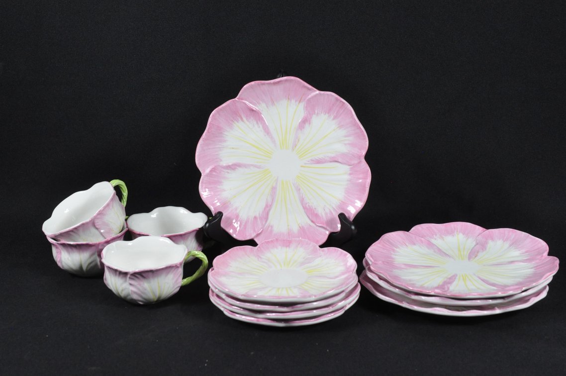 Italian Made Tulip Dishware