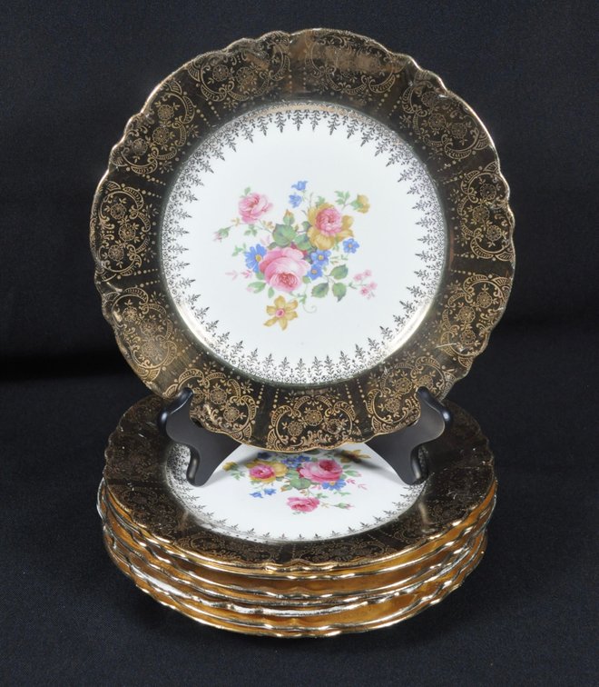 Vintage Homer Laughlin "Vogue" Plates