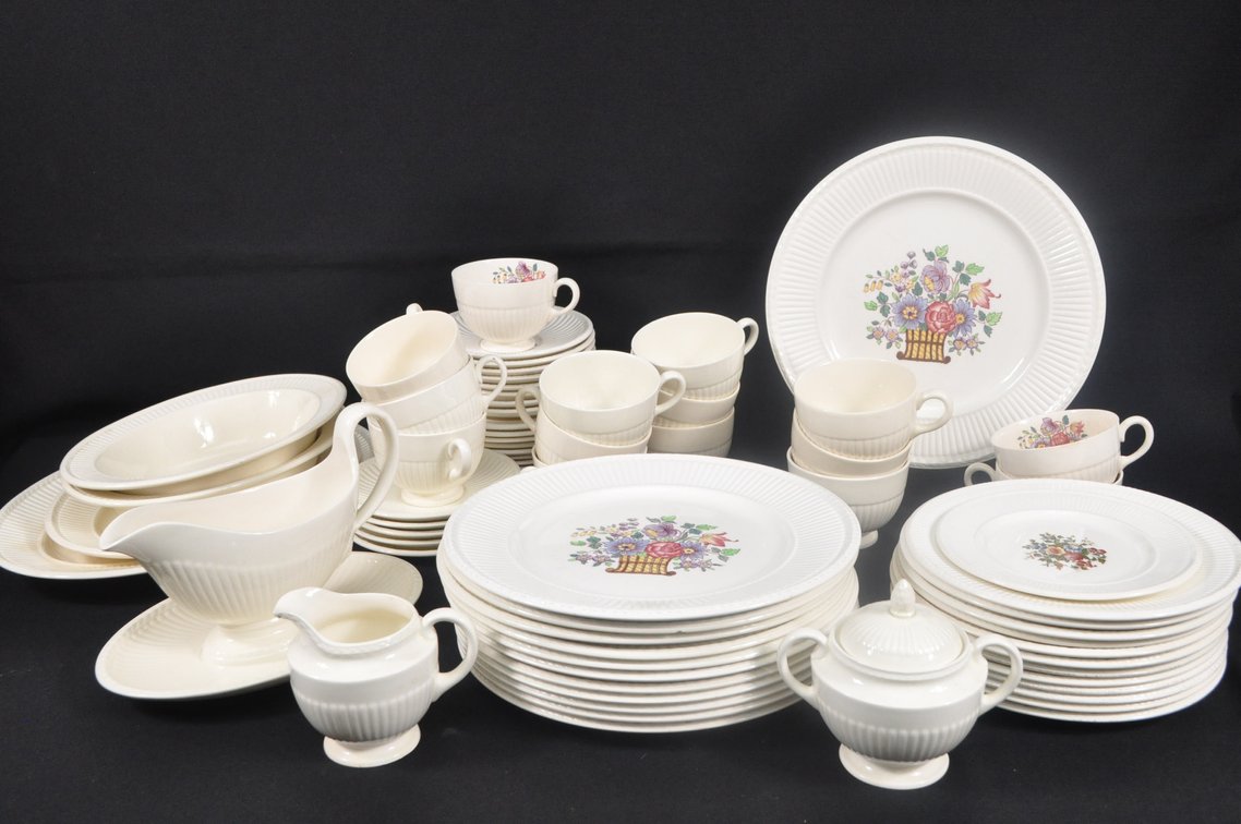 English Wedgewood China Set