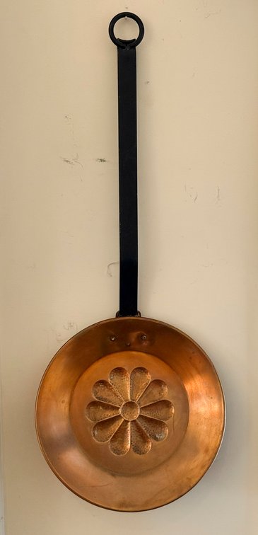 Decorative Copper Hearth Pan with Repousse Floral Pattern