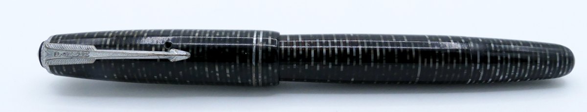 Grey Pearlescent Parker Vacumatic Fountain Pen