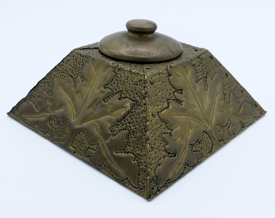 Hammered Brass Oak Leaf Inkwell