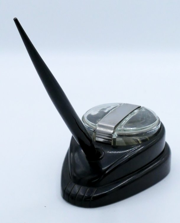 Inkwell and Fountain Pen