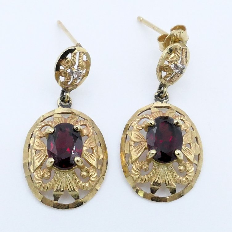 10K Gold and Garnet Earrings