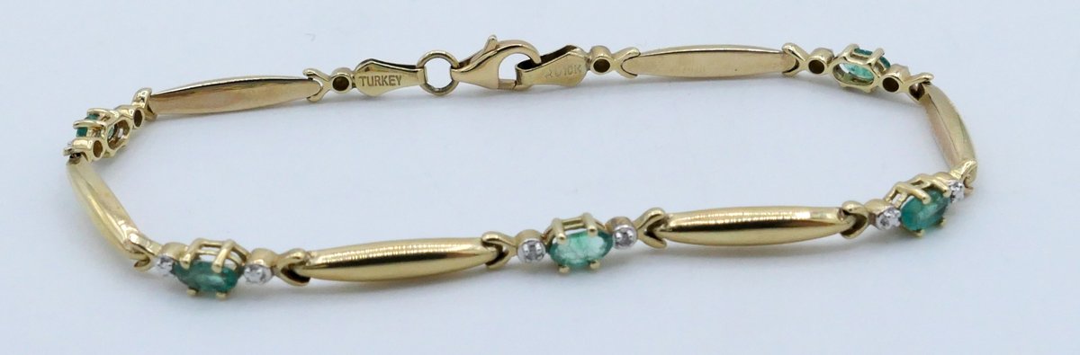 10K Gold and Green Stone Link Bracelet