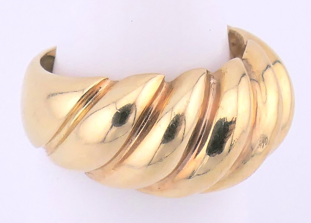 14K Gold Croissant Dome Ring
