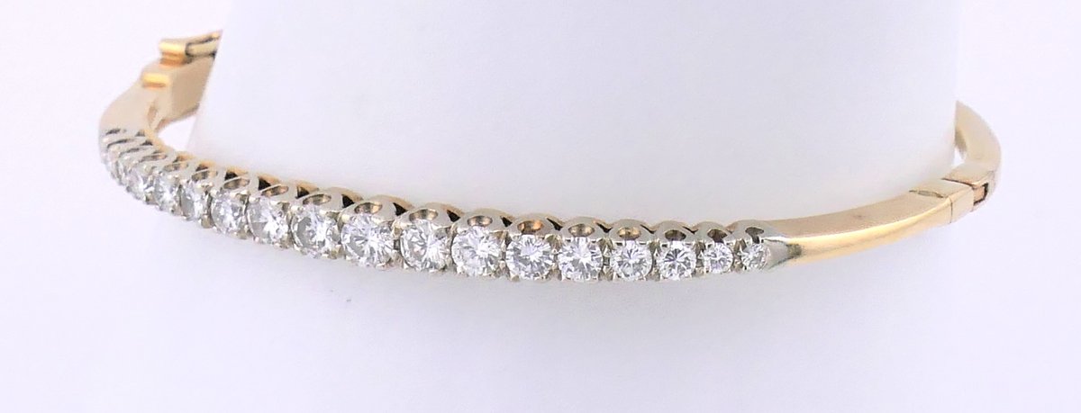 14K Gold and Diamond Hinged Bangle