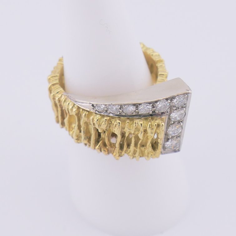 18K Gold and Diamond Modernist Ring
