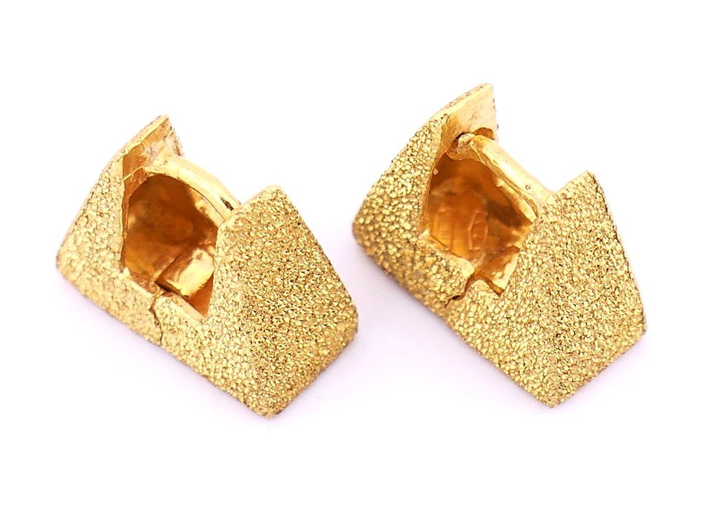 18K Gold Geometric Earrings