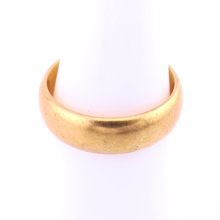 14K Gold Band