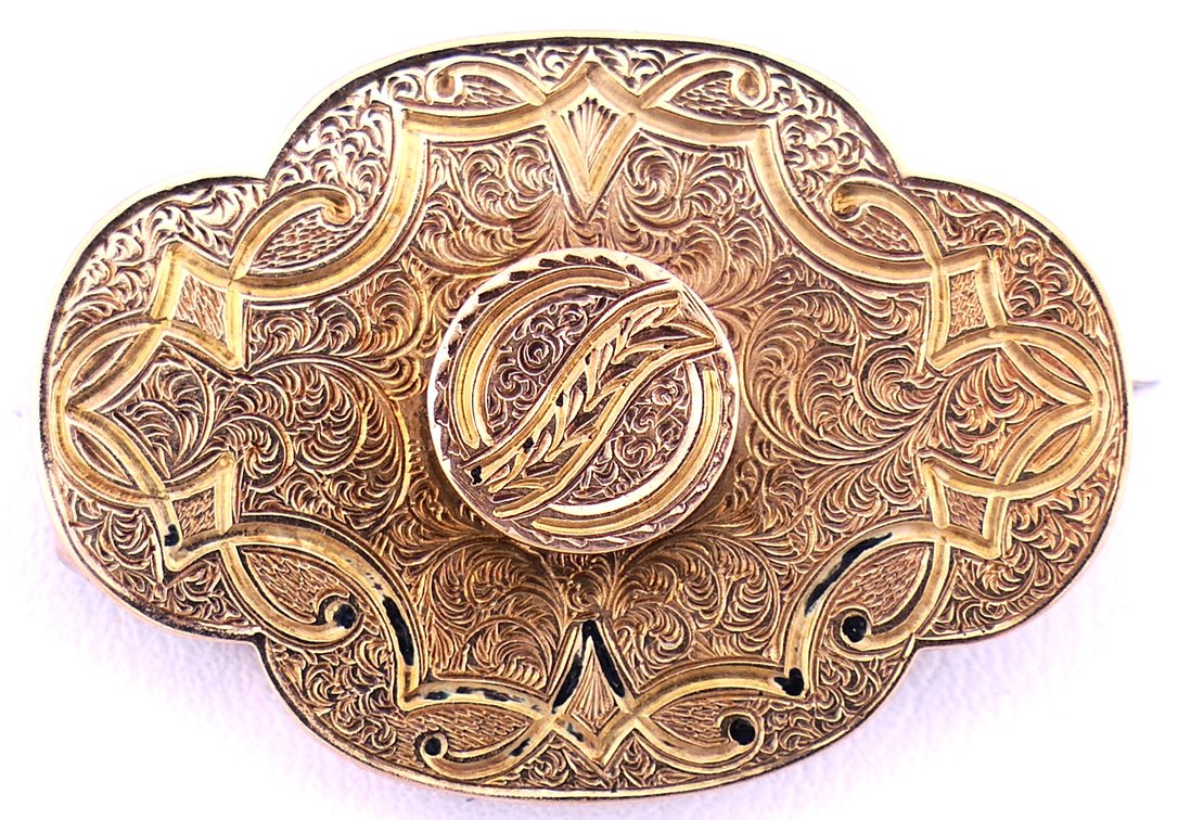 14K Gold Victorian Pin with Intricate Design