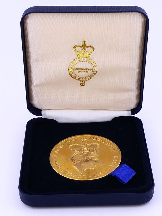 Commemorative Queen Elizabeth II Coin
