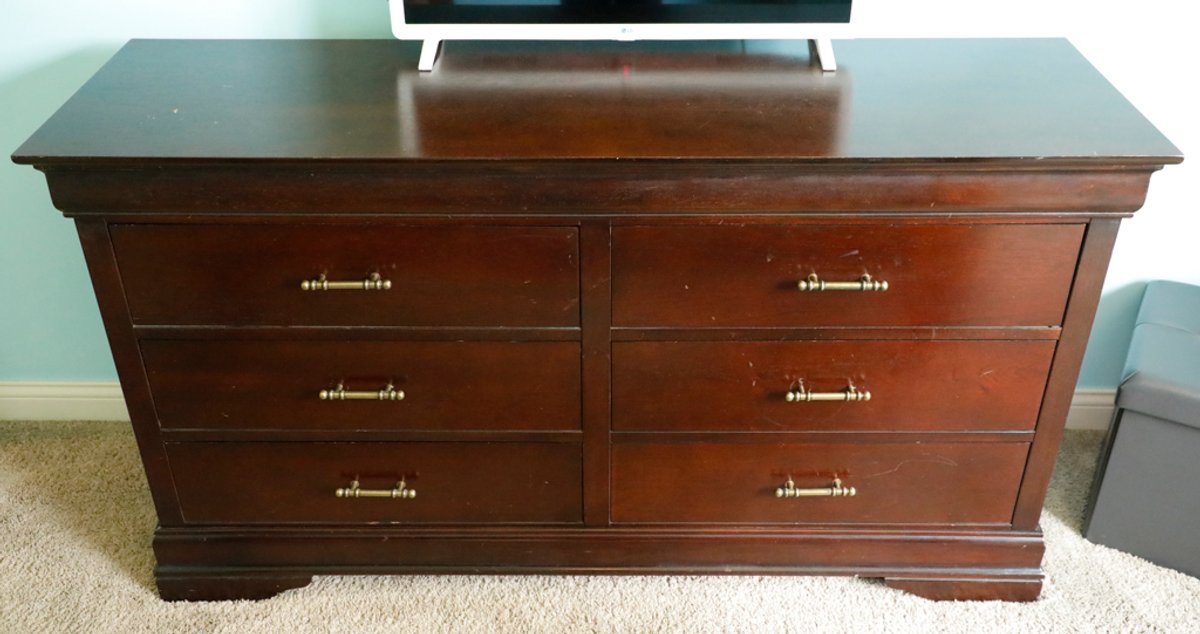 Dark Mahogany Finish Double Size Dresser