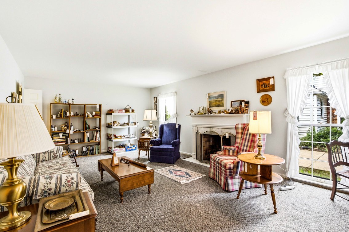 Image for Real Estate Auction - Spacious Colonial in Barbourmeade