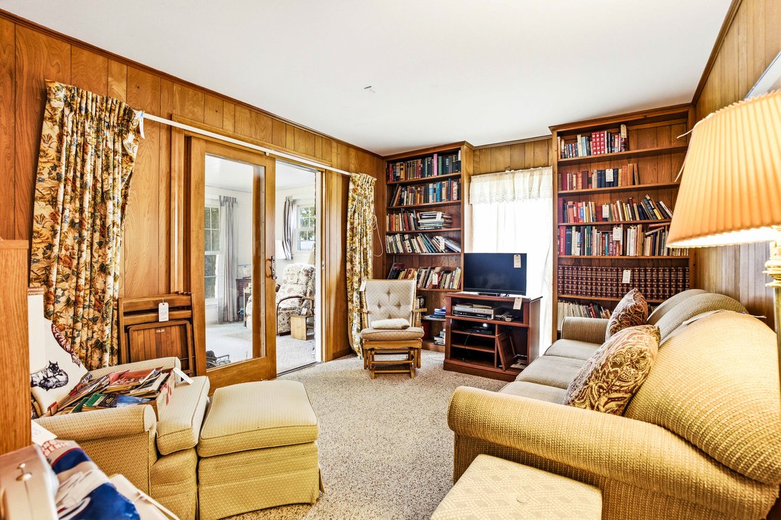 Image for Real Estate Auction - Spacious Colonial in Barbourmeade