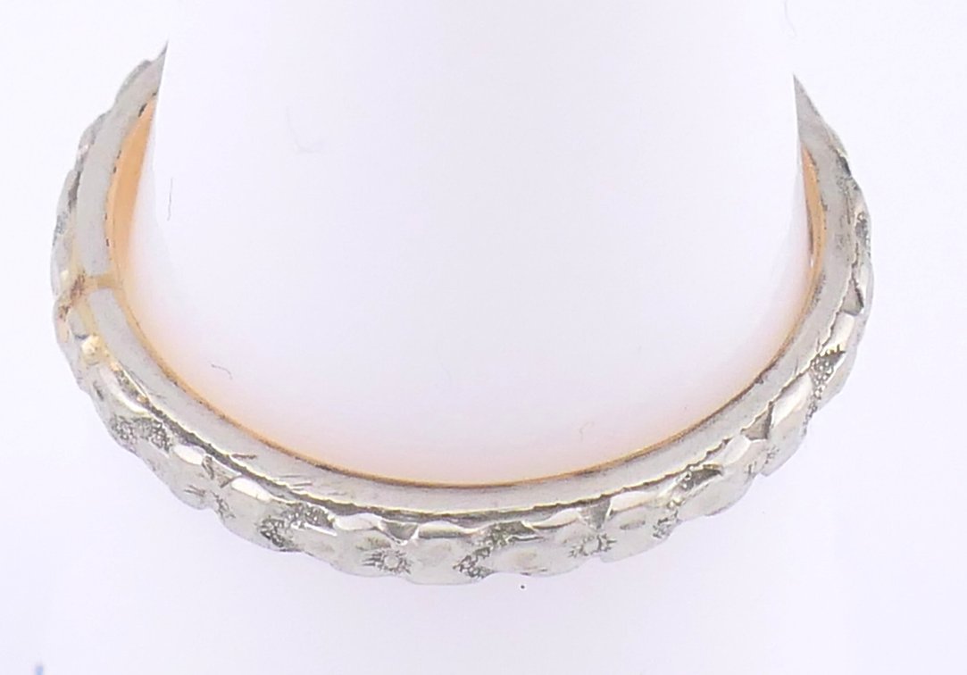 18K White Gold Textured Band Ring