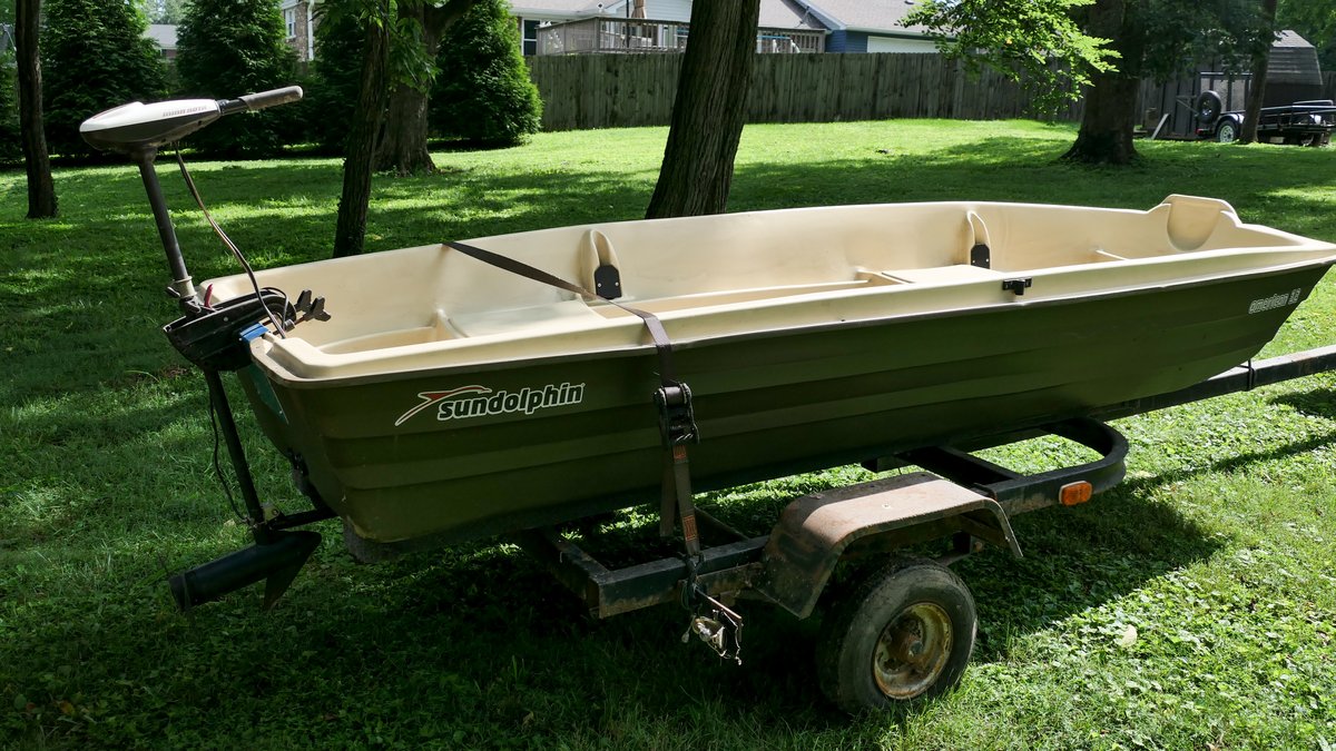 Image for Downsizing Auction in La Grange: Vehicles, Boats, Tools, Household