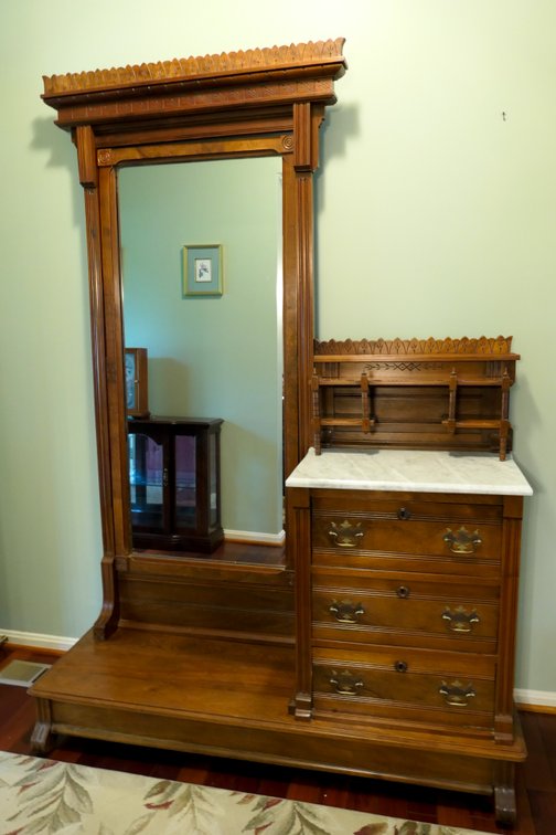 Image for Collector’s Menagerie: Coins, Clocks, Christmas & More