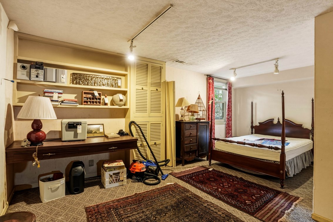 Image for Indian Hills Real Estate Absolute Auction