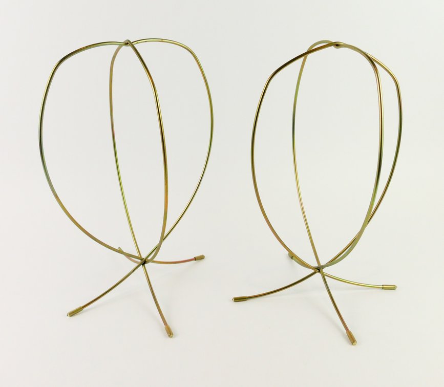Two Wire Wig Stands