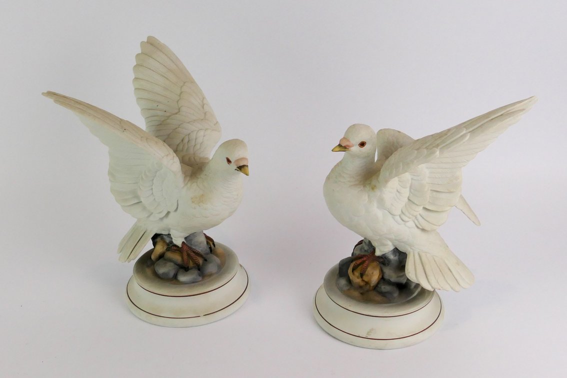 Pair of Andrea by Sadek White Doves