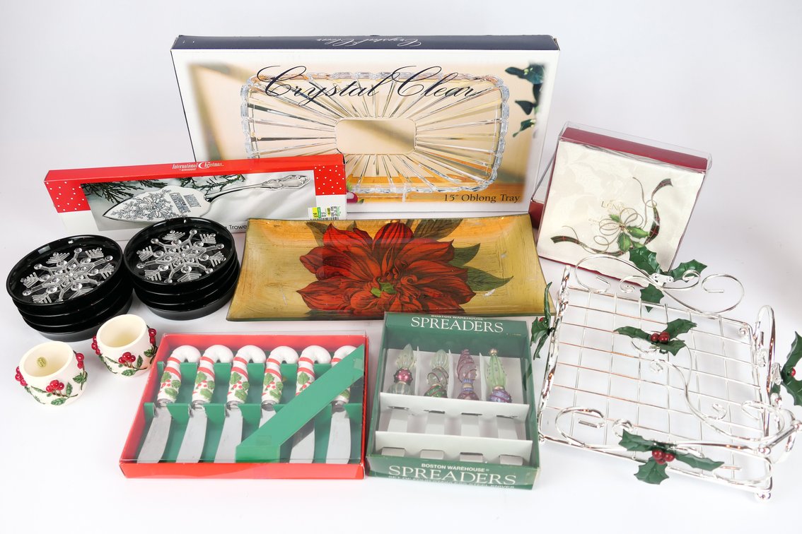 Holiday Hostessware Collection
