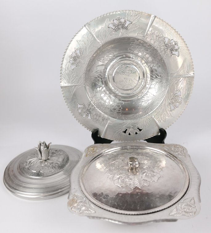 Silvertone Serving Pieces